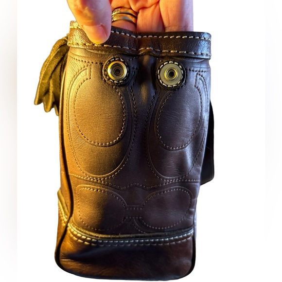 COPY - EUC COACH SIGNATURE EMBOSSED HAMILTON HANDBAG - Picture 11 of 13